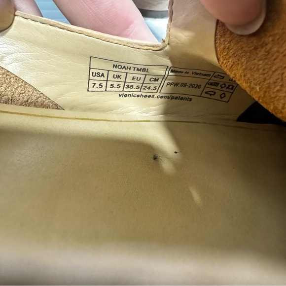 Vionic Noah Tan Leather Pointy Toes Flats Size 7.5 - Picture 14 of 16